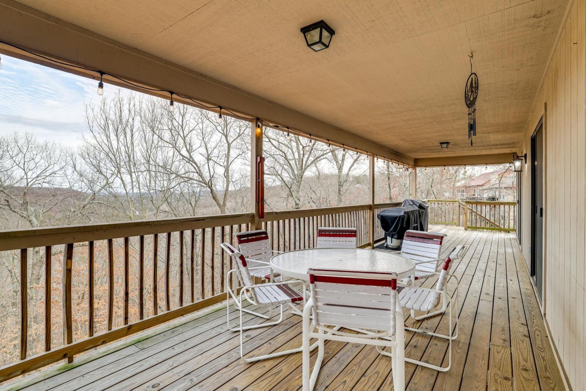 Spacious Holiday Island Escape With Deck And Gas Grill エクステリア 写真